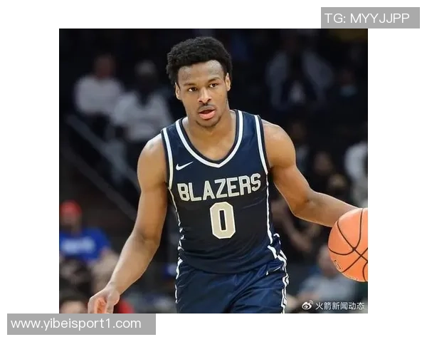 布朗尼逐渐融入球队但进攻能力不足仍难以在NBA立足